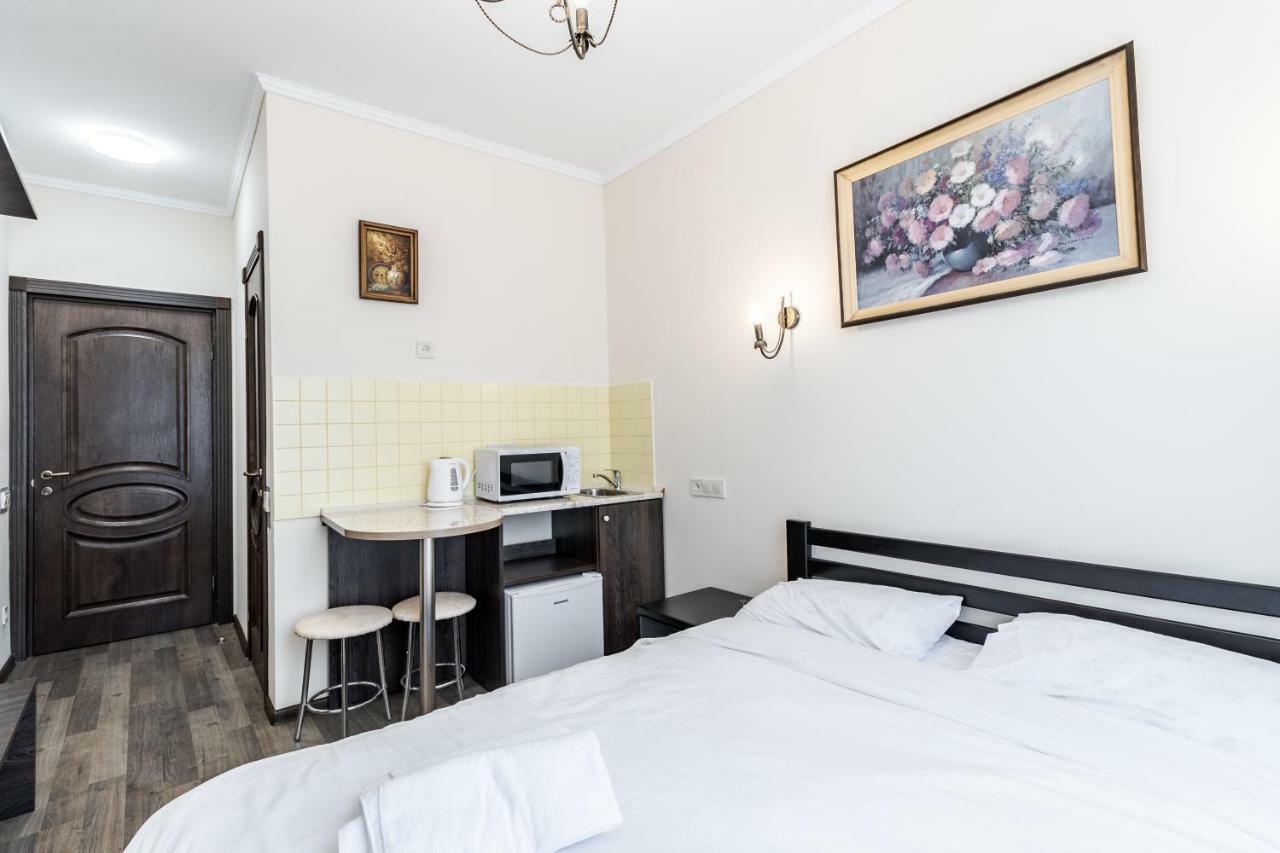 Opera House Apartment 2 Lviv Extérieur photo