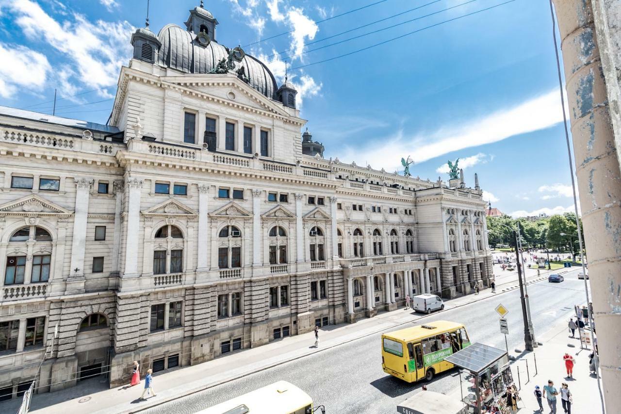 Opera House Apartment 2 Lviv Extérieur photo